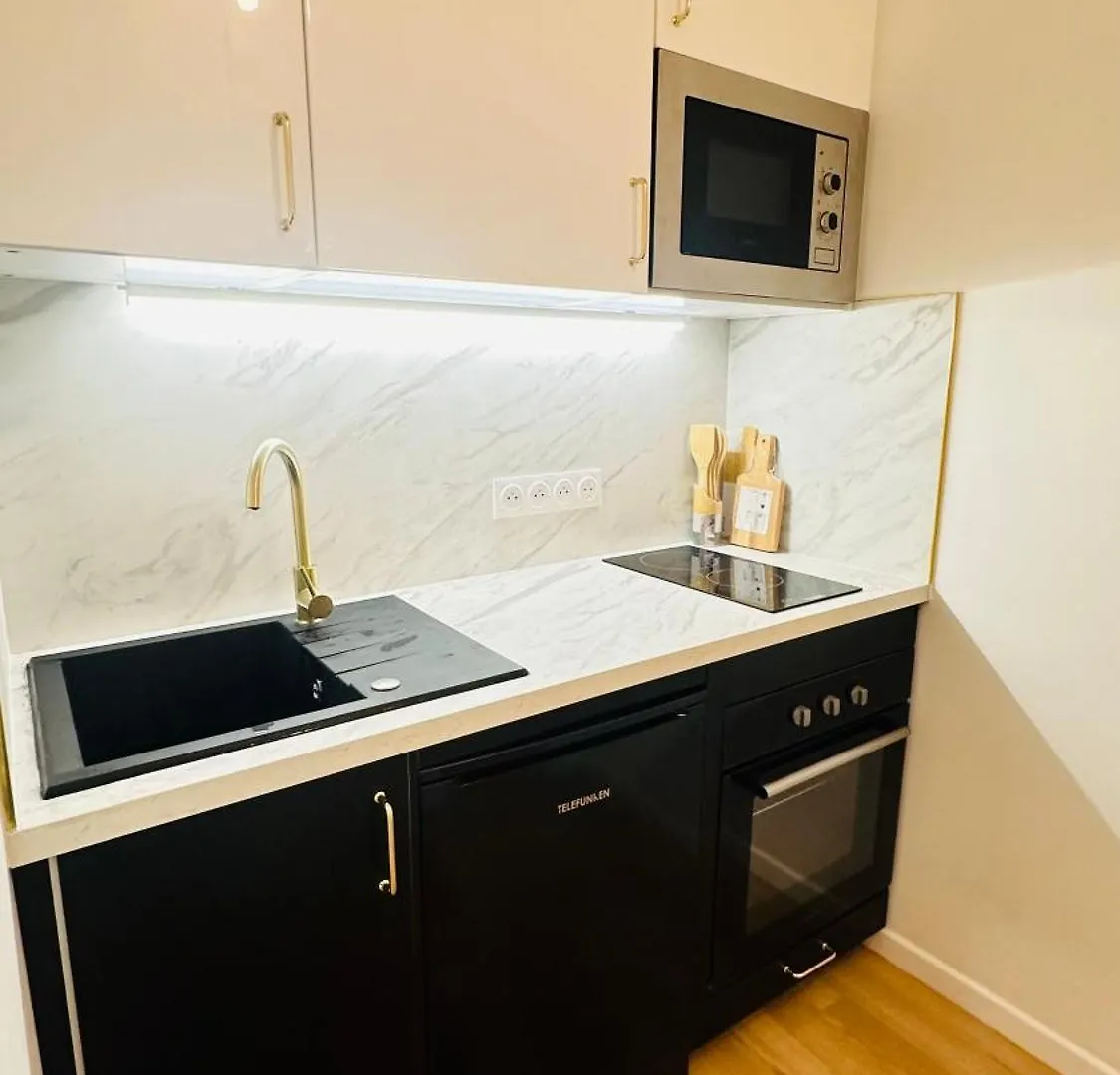 Appartement Cosy Avenue Niel Paris Apartment